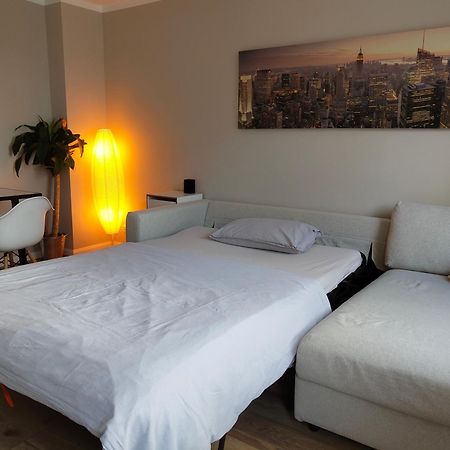 Kiel, Renovierte Innenstadtwohnung, 24H Check-In, 2 Kostenlose Fahrraeder Exterior foto